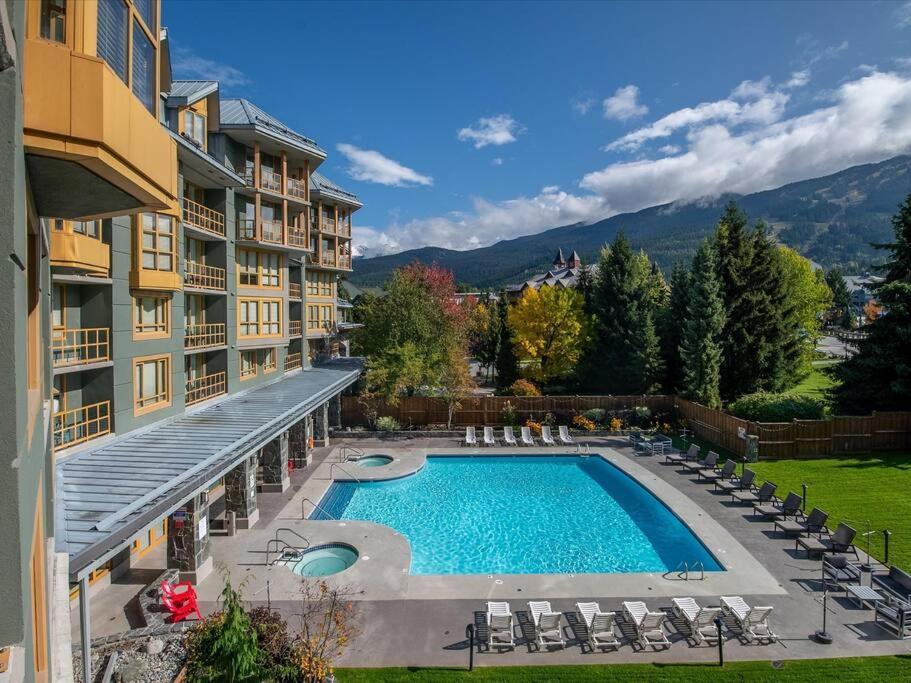 Cascade Lodge Premium Suite, With Pool & Hot Tub Whistler Esterno foto