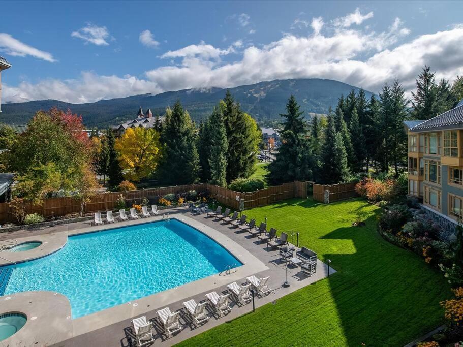 Cascade Lodge Premium Suite, With Pool & Hot Tub Whistler Esterno foto